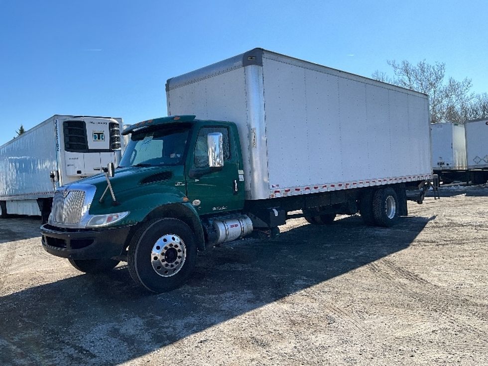 Medium Duty Box Truck-Light and Medium Duty Trucks-International-2020-MV607-Reading-PA-263,193\n\t\tmiles-$ 35,000 - Image 3