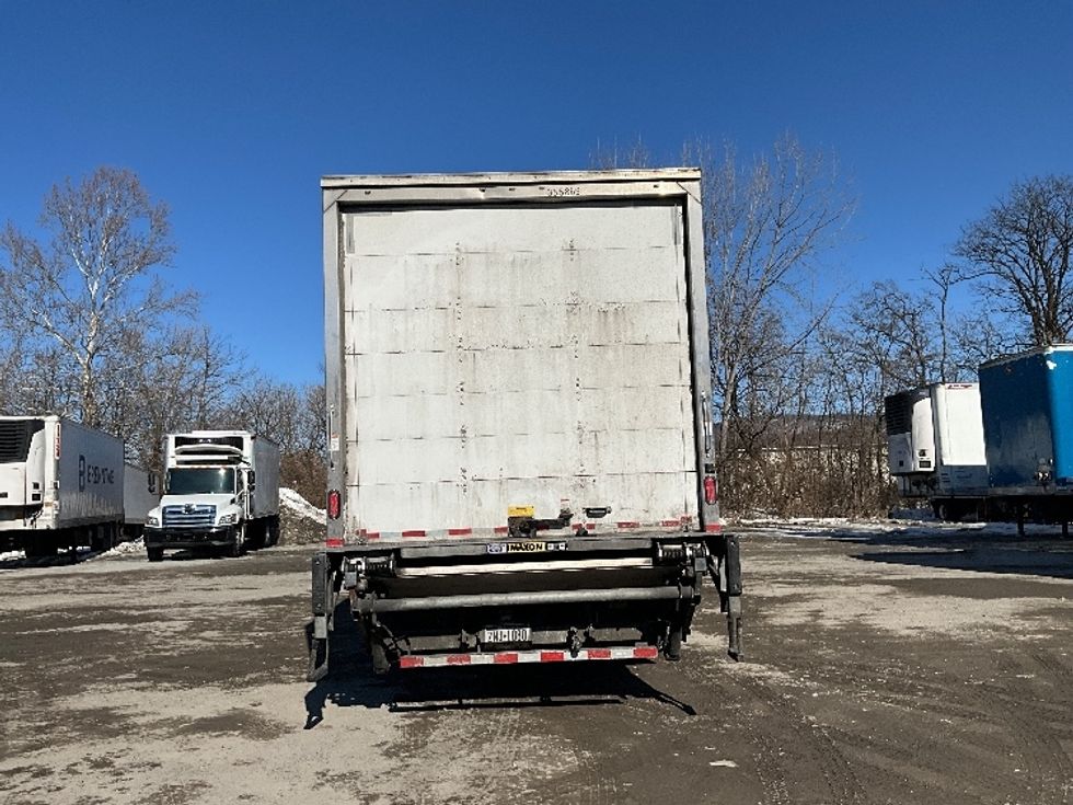 Medium Duty Box Truck-Light and Medium Duty Trucks-International-2020-MV607-Reading-PA-263,193\n\t\tmiles-$ 35,000 - Image 7