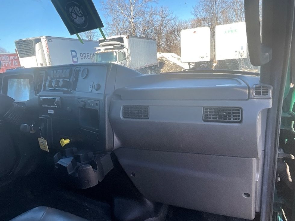Medium Duty Box Truck-Light and Medium Duty Trucks-International-2020-MV607-Reading-PA-265,544\n\t\tmiles-$ 36,000 - Image 20