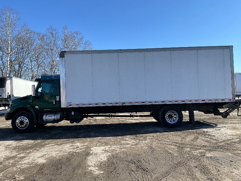 Medium Duty Box Truck-Light and Medium Duty Trucks-International-2020-MV607-Reading-PA-265,544\n\t\tmiles-$ 36,000 - Image 4