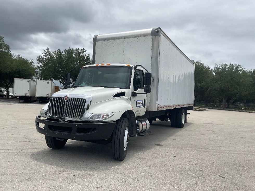 Medium Duty Box Truck-Light and Medium Duty Trucks-International-2020-MV607-Riviera Beach-FL-137,258\n\t\tmiles-$ 56,500 - Image 3