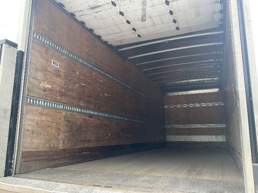 Medium Duty Box Truck-Light and Medium Duty Trucks-International-2020-MV607-Riviera Beach-FL-137,258\n\t\tmiles-$ 56,500 - Image 11