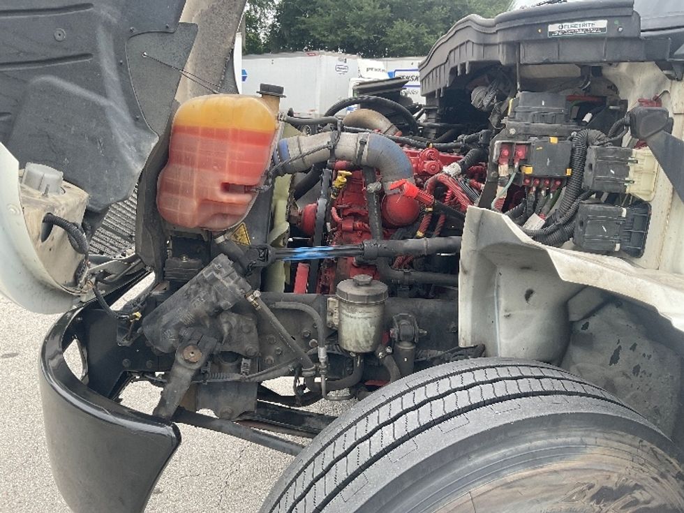 Medium Duty Box Truck-Light and Medium Duty Trucks-International-2020-MV607-Riviera Beach-FL-137,258\n\t\tmiles-$ 56,500 - Image 24