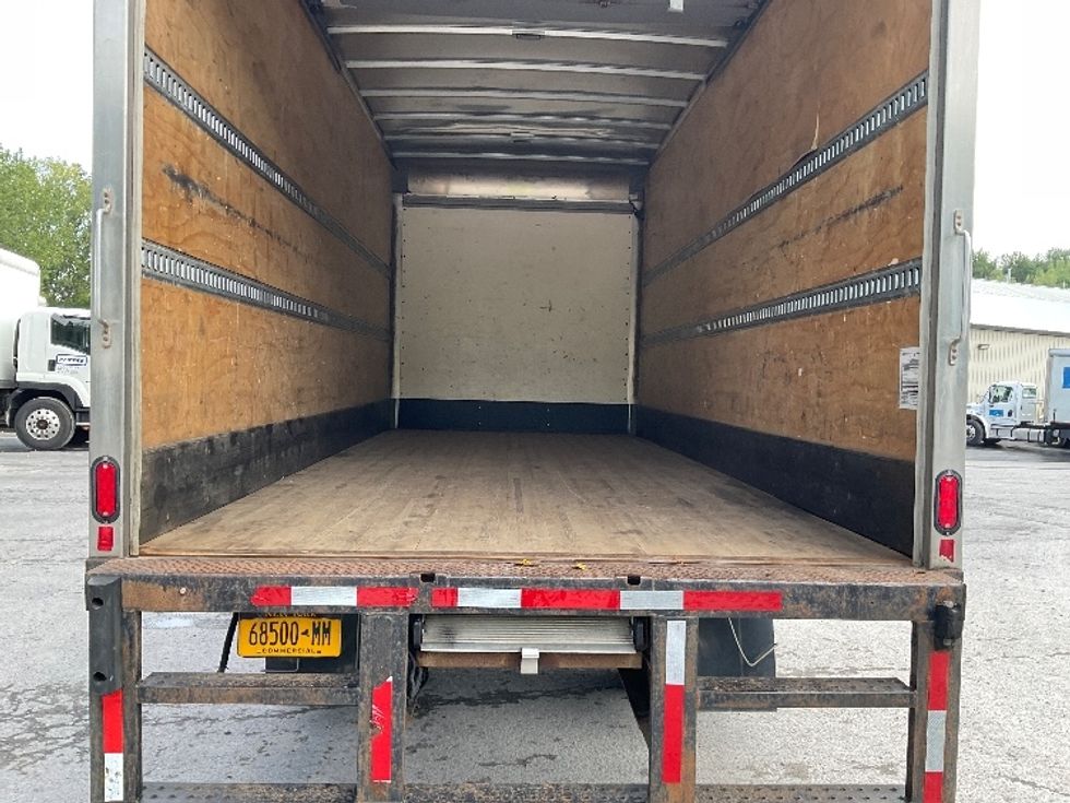 Medium Duty Box Truck-Light and Medium Duty Trucks-International-2020-MV607-Rochester-NY-125,311\n\t\tmiles-$ 47,500 - Image 10