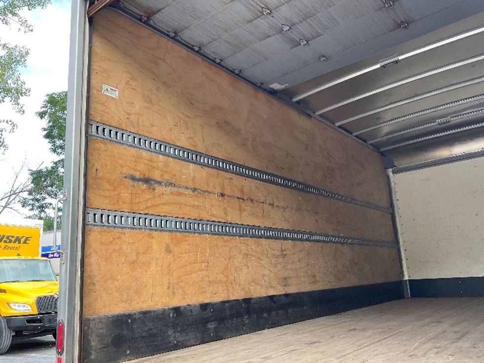 Medium Duty Box Truck-Light and Medium Duty Trucks-International-2020-MV607-Rochester-NY-125,311\n\t\tmiles-$ 47,500 - Image 11