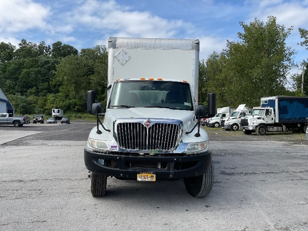 Medium Duty Box Truck-Light and Medium Duty Trucks-International-2020-MV607-Rochester-NY-125,311\n\t\tmiles-$ 47,500 - Image 2