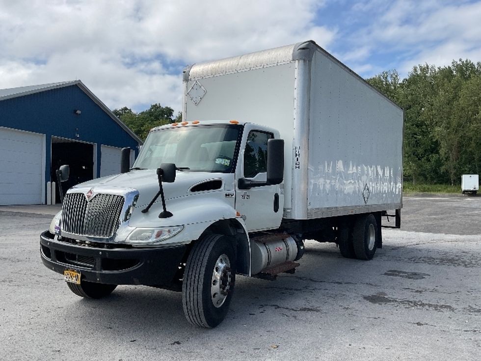 Medium Duty Box Truck-Light and Medium Duty Trucks-International-2020-MV607-Rochester-NY-125,311\n\t\tmiles-$ 47,500 - Image 3