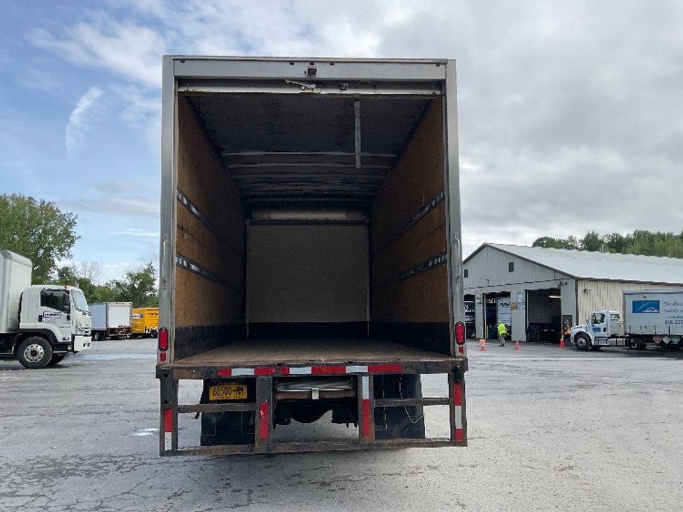 Medium Duty Box Truck-Light and Medium Duty Trucks-International-2020-MV607-Rochester-NY-125,311\n\t\tmiles-$ 47,500 - Image 8