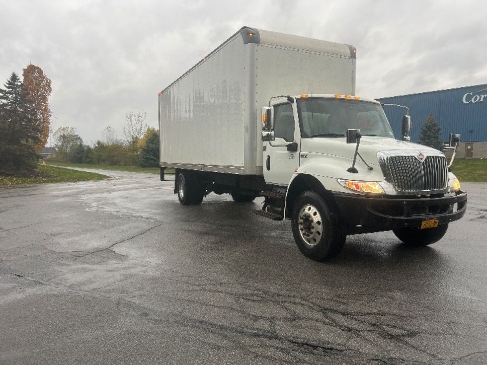 Medium Duty Box Truck-Light and Medium Duty Trucks-International-2020-MV607-Rochester-NY-126,440\n\t\tmiles-$ 42,500 - Image 1
