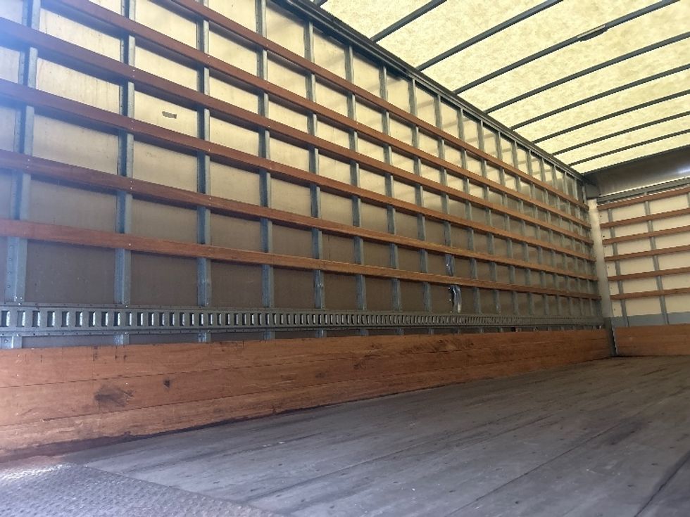 Medium Duty Box Truck-Light and Medium Duty Trucks-International-2020-MV607-Rochester-NY-126,440\n\t\tmiles-$ 42,500 - Image 12