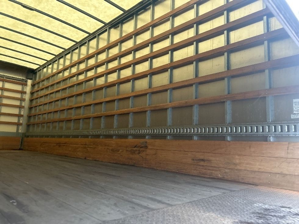 Medium Duty Box Truck-Light and Medium Duty Trucks-International-2020-MV607-Rochester-NY-126,440\n\t\tmiles-$ 42,500 - Image 13