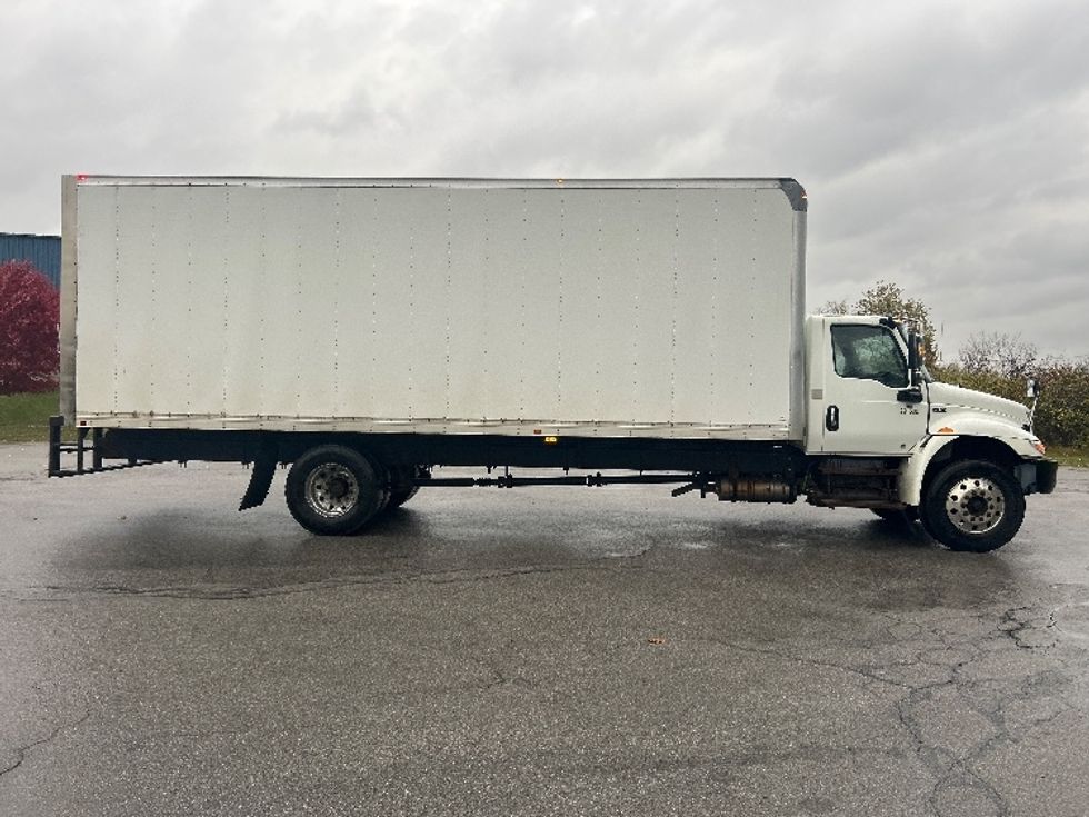 Medium Duty Box Truck-Light and Medium Duty Trucks-International-2020-MV607-Rochester-NY-126,440\n\t\tmiles-$ 42,500 - Image 15