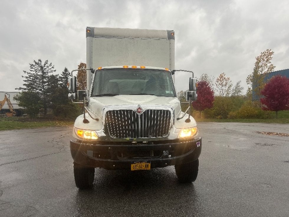 Medium Duty Box Truck-Light and Medium Duty Trucks-International-2020-MV607-Rochester-NY-126,440\n\t\tmiles-$ 42,500 - Image 2