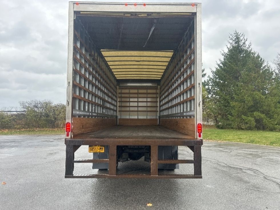 Medium Duty Box Truck-Light and Medium Duty Trucks-International-2020-MV607-Rochester-NY-126,440\n\t\tmiles-$ 42,500 - Image 8
