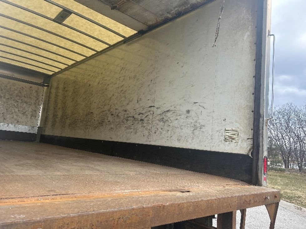 Medium Duty Box Truck-Light and Medium Duty Trucks-International-2020-MV607-Rochester-NY-195,197\n\t\tmiles-$ 37,750 - Image 12