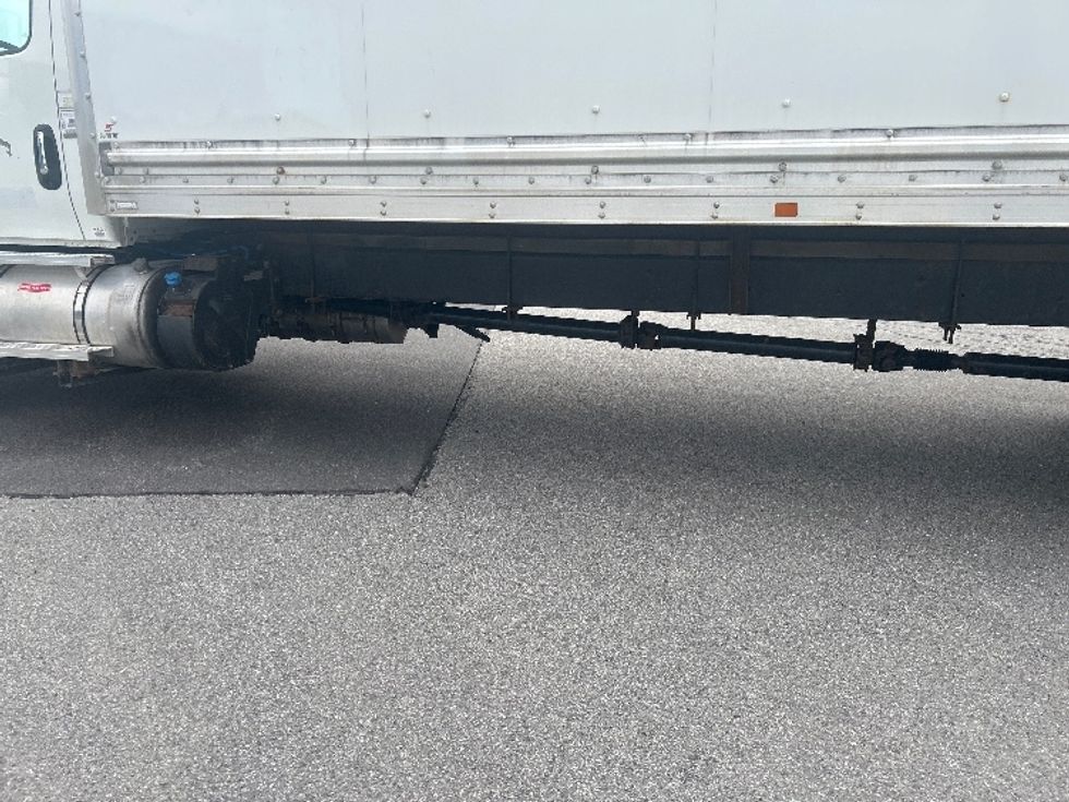 Medium Duty Box Truck-Light and Medium Duty Trucks-International-2020-MV607-Rochester-NY-195,197\n\t\tmiles-$ 37,750 - Image 5