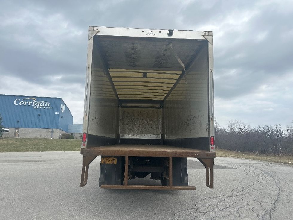 Medium Duty Box Truck-Light and Medium Duty Trucks-International-2020-MV607-Rochester-NY-195,197\n\t\tmiles-$ 37,750 - Image 9