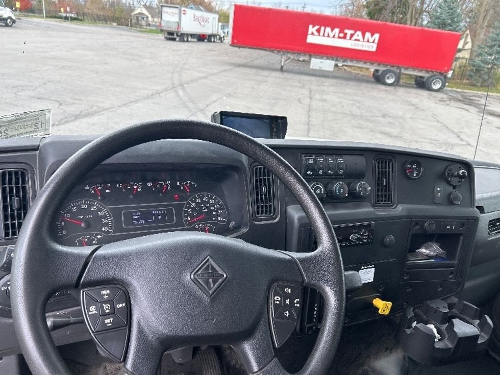 Medium Duty Box Truck-Light and Medium Duty Trucks-International-2020-MV607-Rochester-NY-3,285\n\t\tmiles-$ 52,000 - Image 18