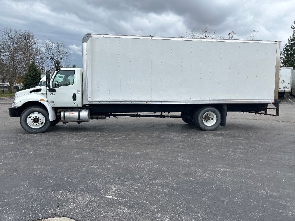 Medium Duty Box Truck-Light and Medium Duty Trucks-International-2020-MV607-Rochester-NY-3,285\n\t\tmiles-$ 52,000 - Image 4