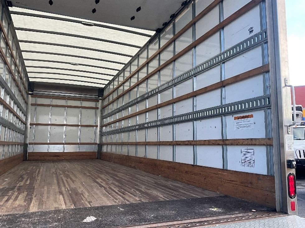 Medium Duty Box Truck-Light and Medium Duty Trucks-International-2020-MV607-Rockville-MD-110,710\n\t\tmiles-$ 52,500 - Image 12