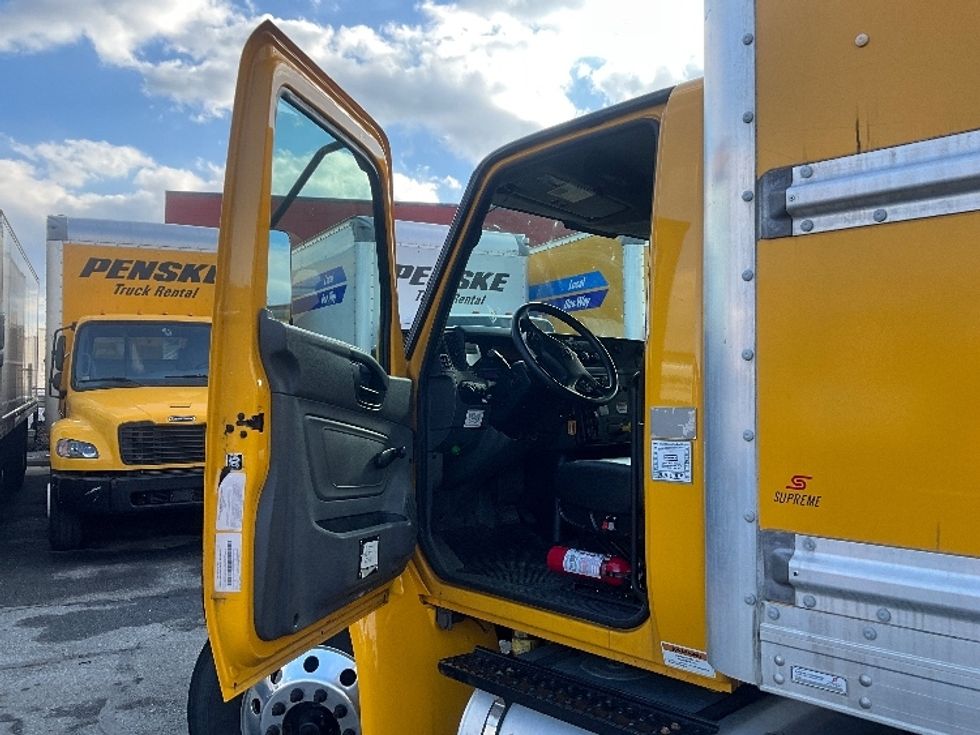 Medium Duty Box Truck-Light and Medium Duty Trucks-International-2020-MV607-Rockville-MD-110,710\n\t\tmiles-$ 52,500 - Image 16