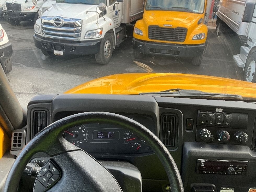 Medium Duty Box Truck-Light and Medium Duty Trucks-International-2020-MV607-Rockville-MD-110,710\n\t\tmiles-$ 52,500 - Image 18