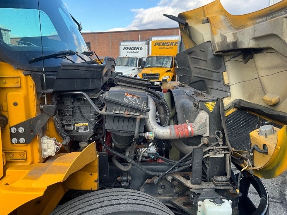 Medium Duty Box Truck-Light and Medium Duty Trucks-International-2020-MV607-Rockville-MD-110,710\n\t\tmiles-$ 52,500 - Image 23