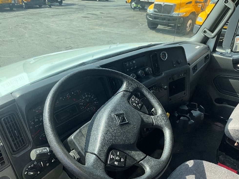 Medium Duty Box Truck-Light and Medium Duty Trucks-International-2020-MV607-Rockville-MD-58,477\n\t\tmiles-$ 63,000 - Image 17