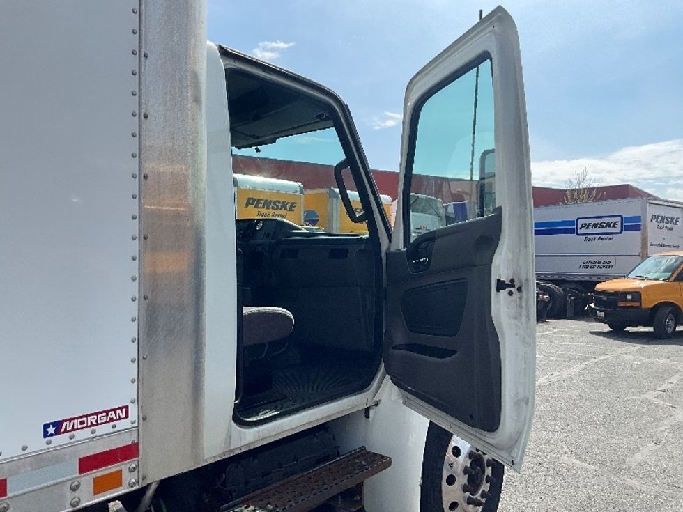 Medium Duty Box Truck-Light and Medium Duty Trucks-International-2020-MV607-Rockville-MD-58,477\n\t\tmiles-$ 63,000 - Image 20