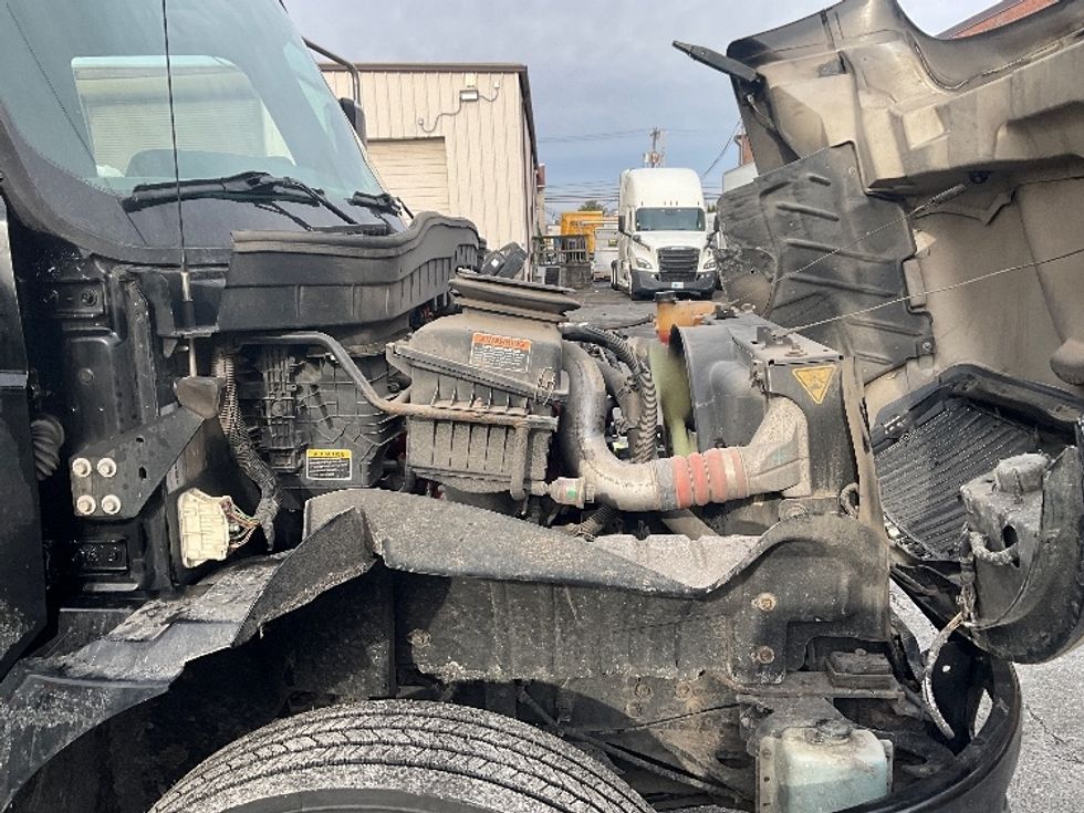 Medium Duty Box Truck-Light and Medium Duty Trucks-International-2020-MV607-Rockville-MD-93,128\n\t\tmiles-$ 58,500 - Image 23