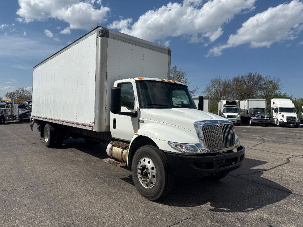 Medium Duty Box Truck-Light and Medium Duty Trucks-International-2020-MV607-Romulus-MI-234,477\n\t\tmiles-$ 43,000 - Image 1