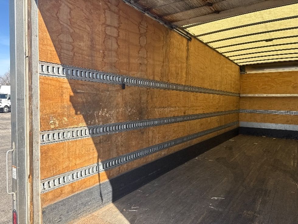 Medium Duty Box Truck-Light and Medium Duty Trucks-International-2020-MV607-Romulus-MI-234,477\n\t\tmiles-$ 43,000 - Image 11