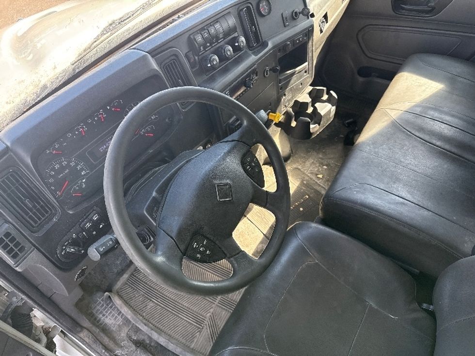 Medium Duty Box Truck-Light and Medium Duty Trucks-International-2020-MV607-Romulus-MI-234,477\n\t\tmiles-$ 43,000 - Image 17