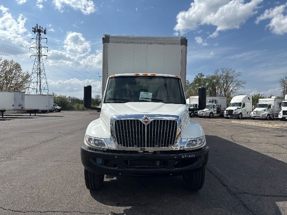 Medium Duty Box Truck-Light and Medium Duty Trucks-International-2020-MV607-Romulus-MI-234,477\n\t\tmiles-$ 43,000 - Image 2