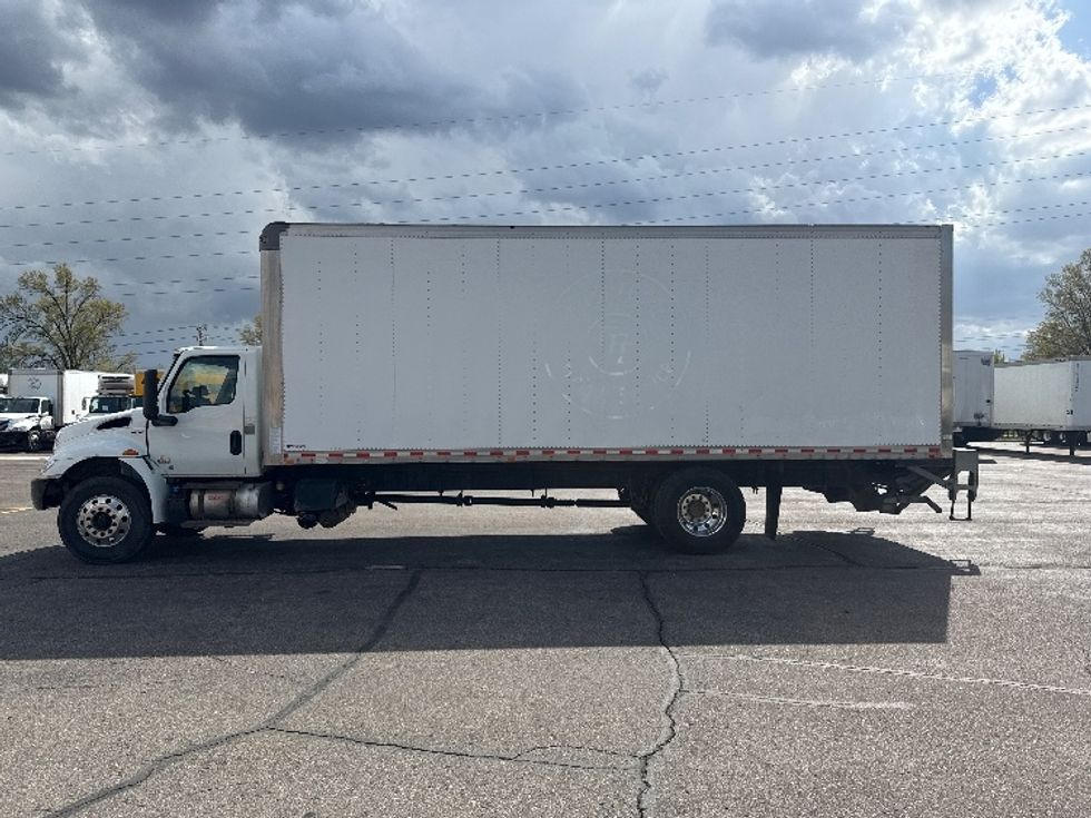 Medium Duty Box Truck-Light and Medium Duty Trucks-International-2020-MV607-Romulus-MI-234,477\n\t\tmiles-$ 43,000 - Image 4