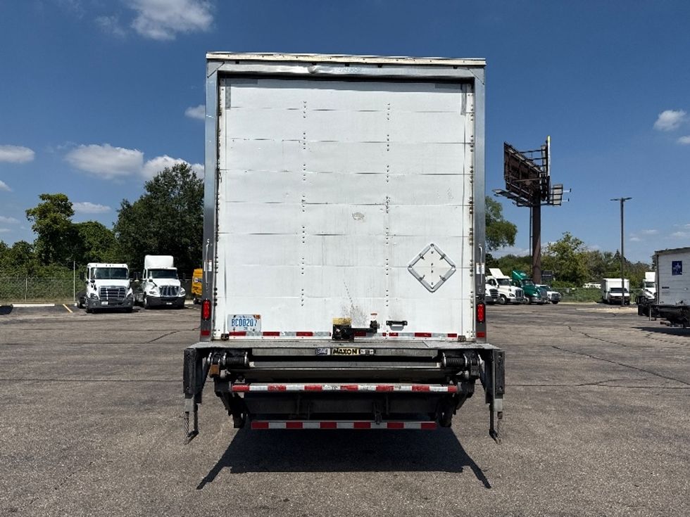 Medium Duty Box Truck-Light and Medium Duty Trucks-International-2020-MV607-Romulus-MI-336,505\n\t\tmiles-$ 21,750 - Image 7