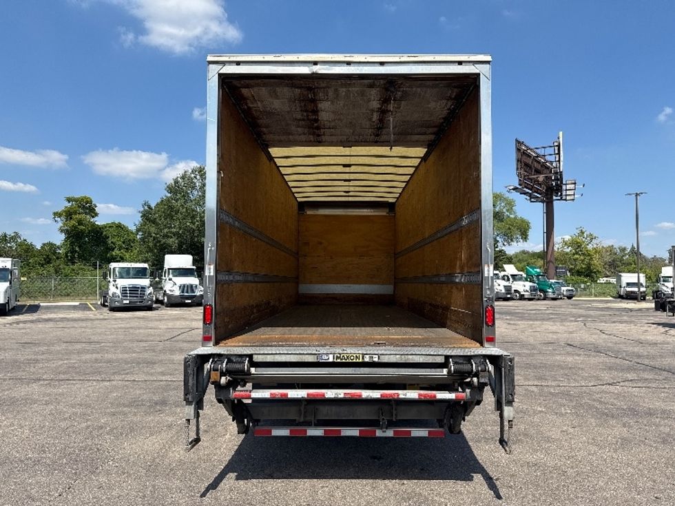 Medium Duty Box Truck-Light and Medium Duty Trucks-International-2020-MV607-Romulus-MI-336,505\n\t\tmiles-$ 21,750 - Image 8