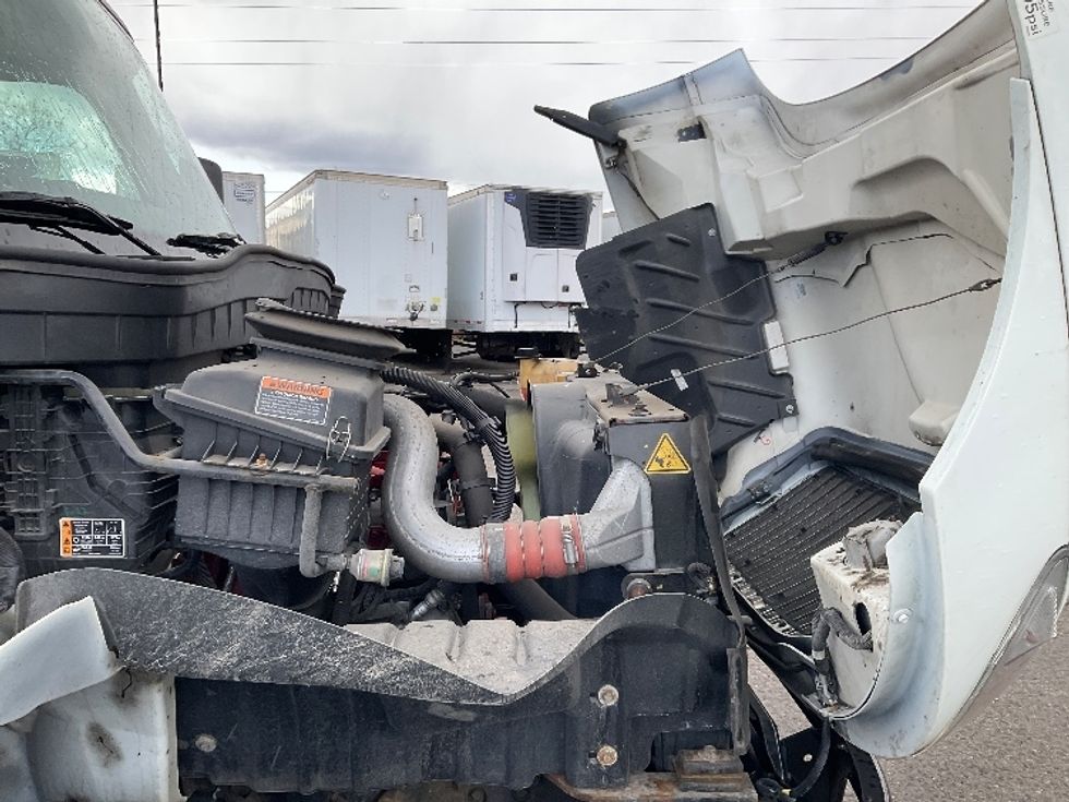 Medium Duty Box Truck-Light and Medium Duty Trucks-International-2020-MV607-Romulus-MI-45,275\n\t\tmiles-$ 53,500 - Image 23