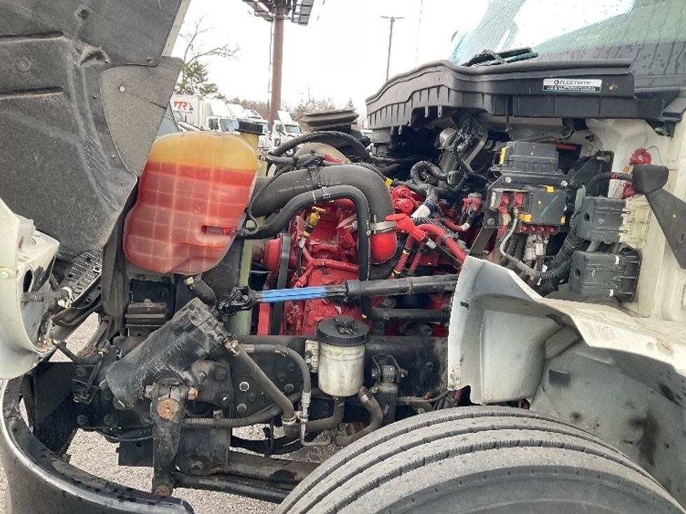 Medium Duty Box Truck-Light and Medium Duty Trucks-International-2020-MV607-Romulus-MI-45,275\n\t\tmiles-$ 53,500 - Image 24