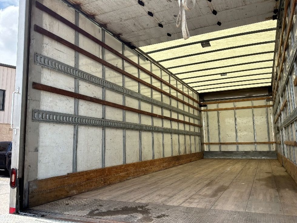 Medium Duty Box Truck-Light and Medium Duty Trucks-International-2020-MV607-Round Rock-TX-164,749\n\t\tmiles-$ 53,750 - Image 10