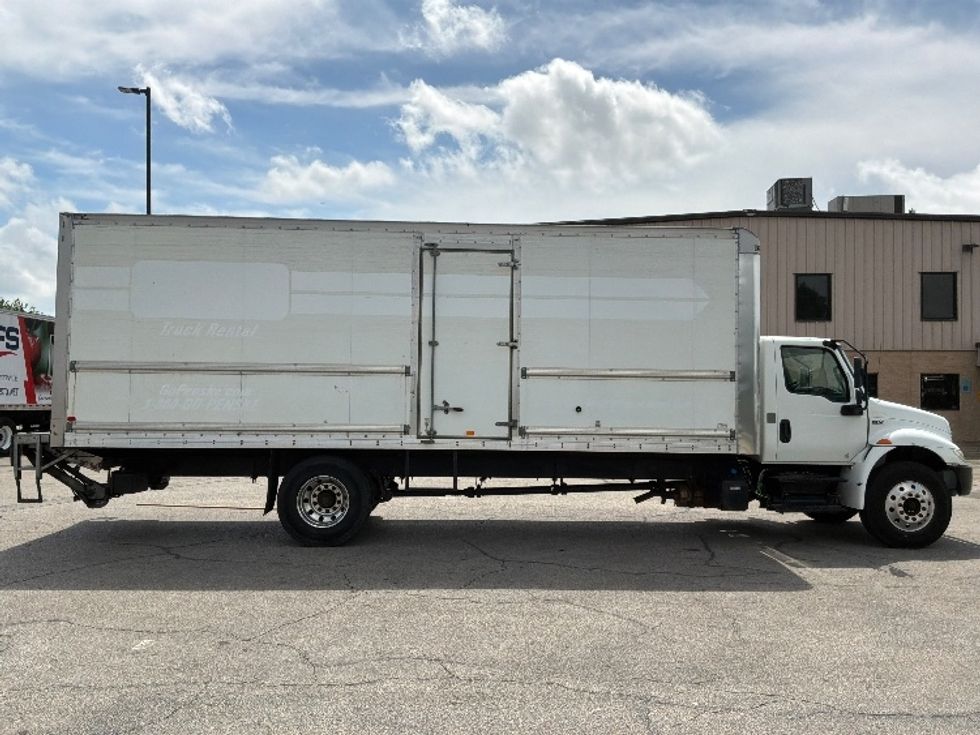 Medium Duty Box Truck-Light and Medium Duty Trucks-International-2020-MV607-Round Rock-TX-164,749\n\t\tmiles-$ 53,750 - Image 14