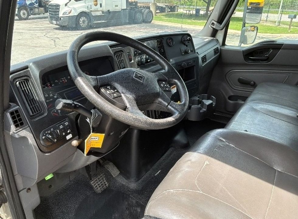 Medium Duty Box Truck-Light and Medium Duty Trucks-International-2020-MV607-Round Rock-TX-164,749\n\t\tmiles-$ 53,750 - Image 16