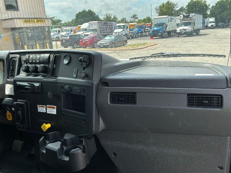Medium Duty Box Truck-Light and Medium Duty Trucks-International-2020-MV607-Round Rock-TX-164,749\n\t\tmiles-$ 53,750 - Image 20