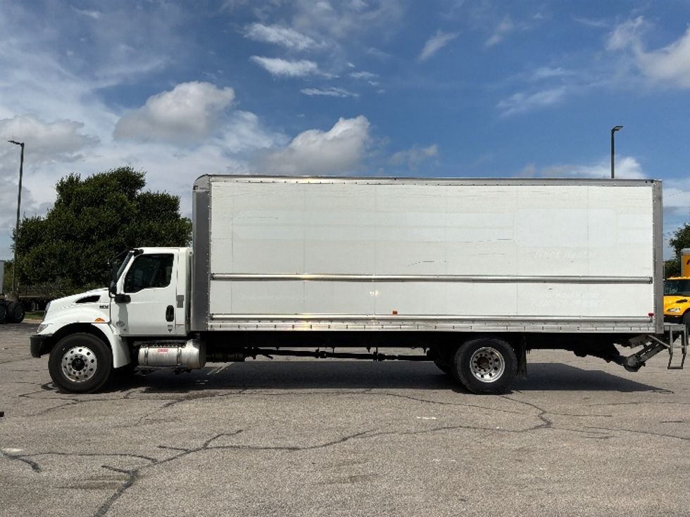 Medium Duty Box Truck-Light and Medium Duty Trucks-International-2020-MV607-Round Rock-TX-164,749\n\t\tmiles-$ 53,750 - Image 4