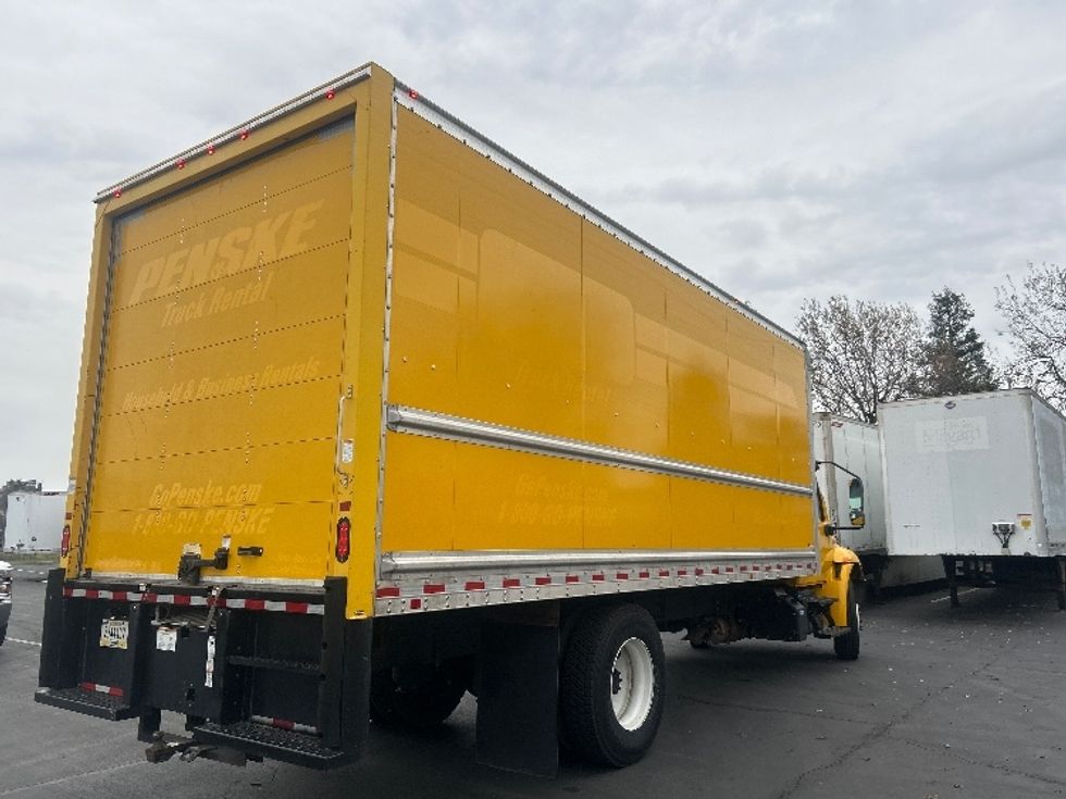 Medium Duty Box Truck-Light and Medium Duty Trucks-International-2020-MV607-Sacramento-CA-181,983\n\t\tmiles-$ 31,500 - Image 13
