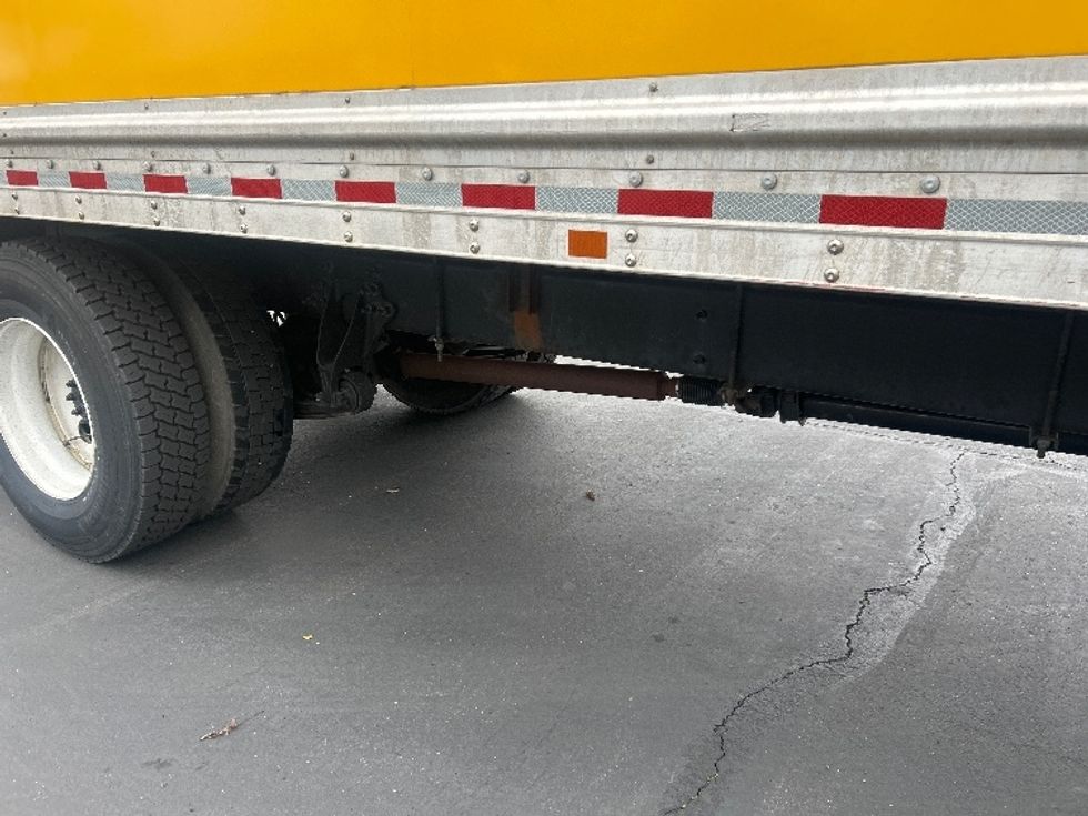 Medium Duty Box Truck-Light and Medium Duty Trucks-International-2020-MV607-Sacramento-CA-181,983\n\t\tmiles-$ 31,500 - Image 14