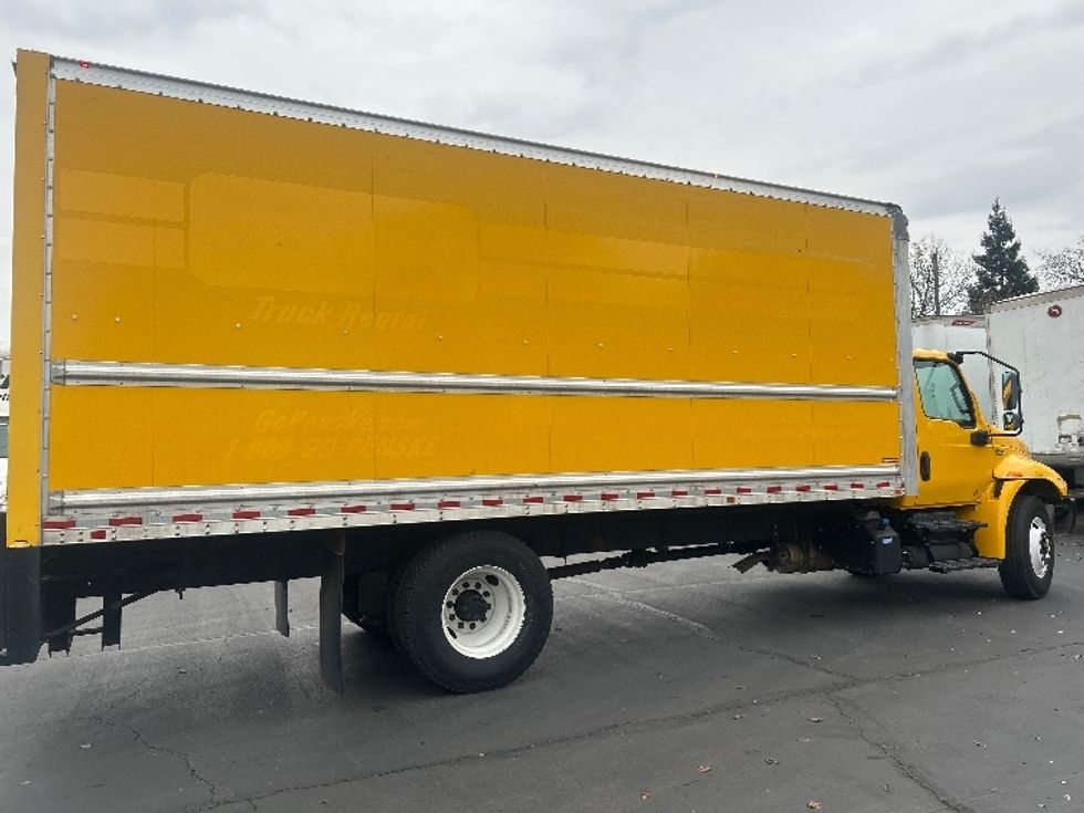 Medium Duty Box Truck-Light and Medium Duty Trucks-International-2020-MV607-Sacramento-CA-181,983\n\t\tmiles-$ 31,500 - Image 15