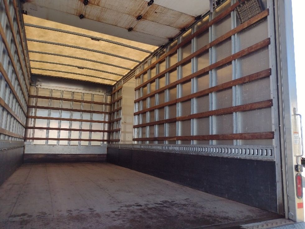 Medium Duty Box Truck-Light and Medium Duty Trucks-International-2020-MV607-Saginaw-MI-152,407\n\t\tmiles-$ 43,250 - Image 12