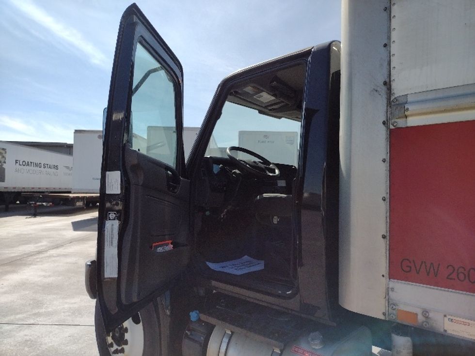 Medium Duty Box Truck-Light and Medium Duty Trucks-International-2020-MV607-Saginaw-MI-152,407\n\t\tmiles-$ 43,250 - Image 16