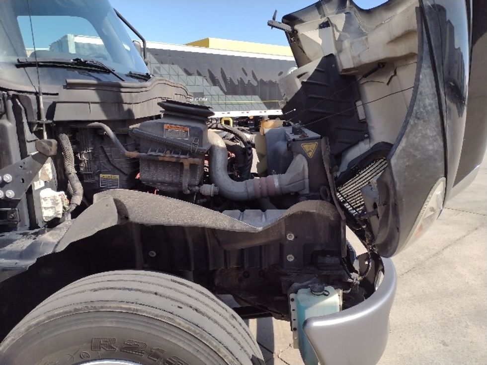 Medium Duty Box Truck-Light and Medium Duty Trucks-International-2020-MV607-Saginaw-MI-152,407\n\t\tmiles-$ 43,250 - Image 23